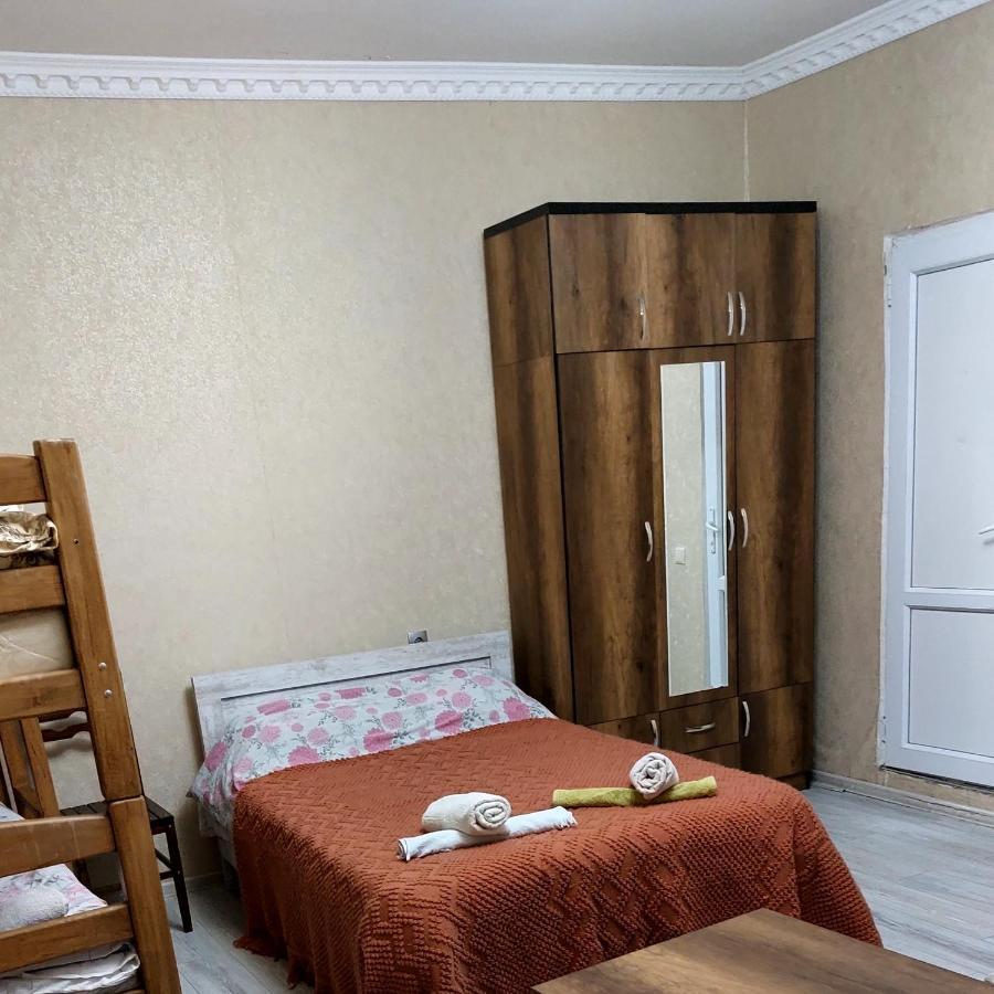 The White House Hotel Kasbegi Buitenkant foto