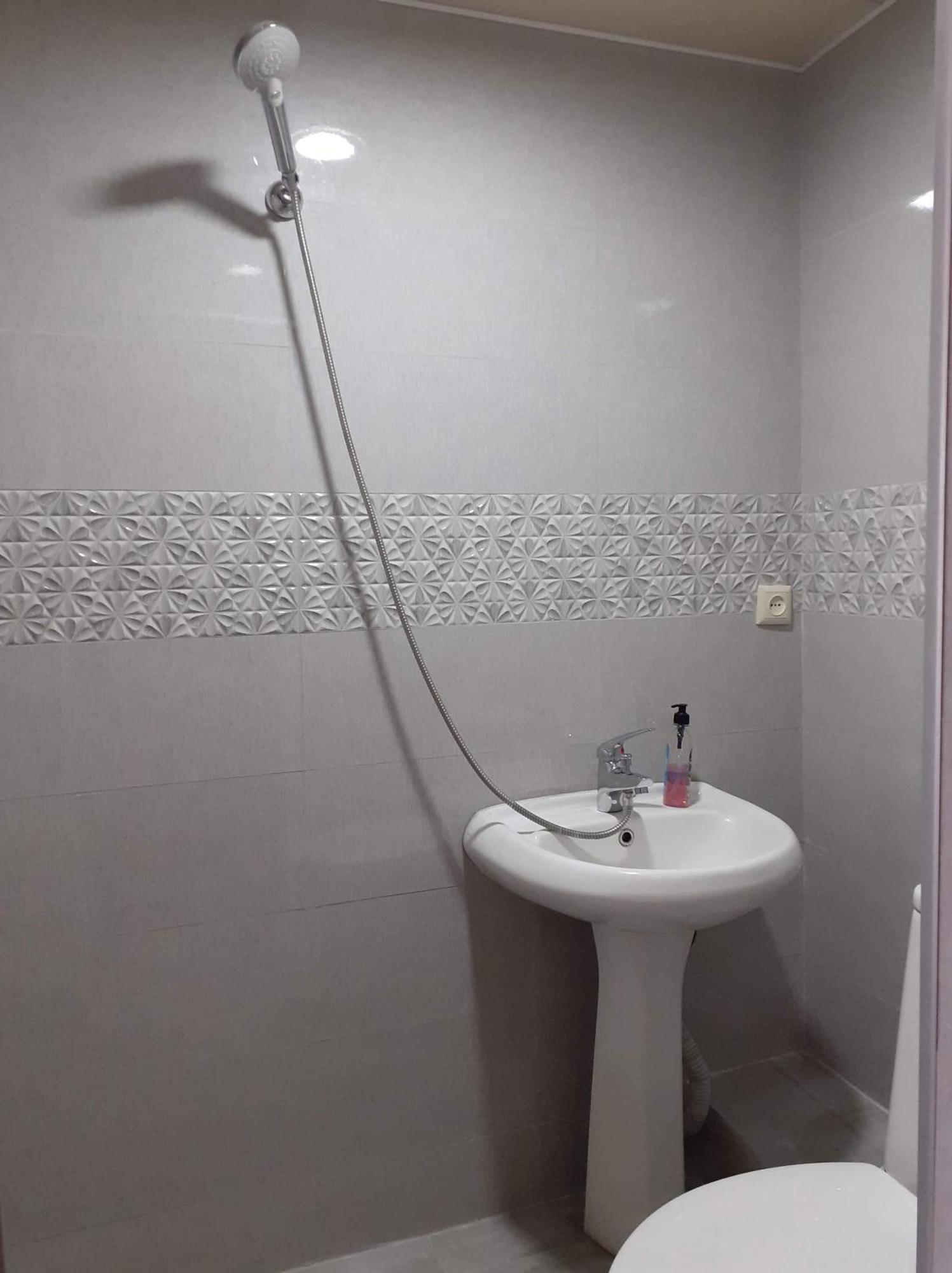 The White House Hotel Kasbegi Kamer foto